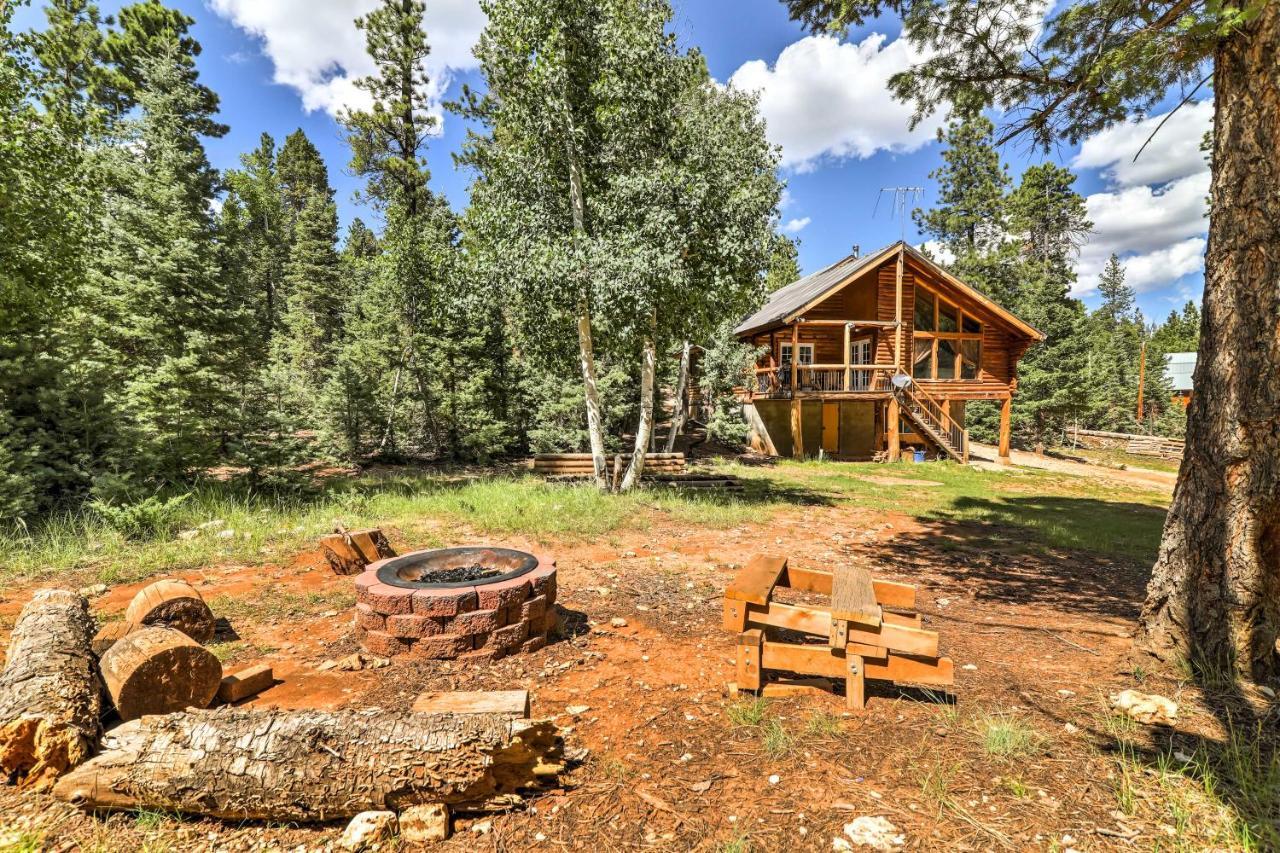 Cozy Utah Cabin With Deck And Fire Pit! Duck Creek Village Екстериор снимка